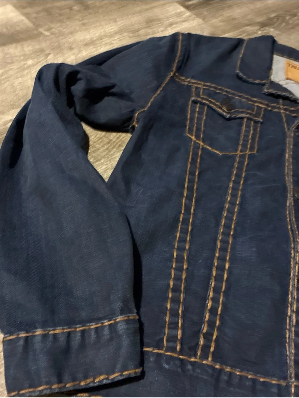 True Religion Men’s Denim Trucker Jacket XXL Big T Thick Stitch Blue Button Up